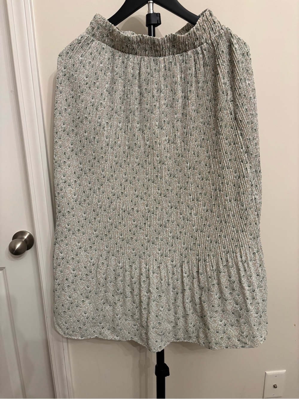 NWT Skirt